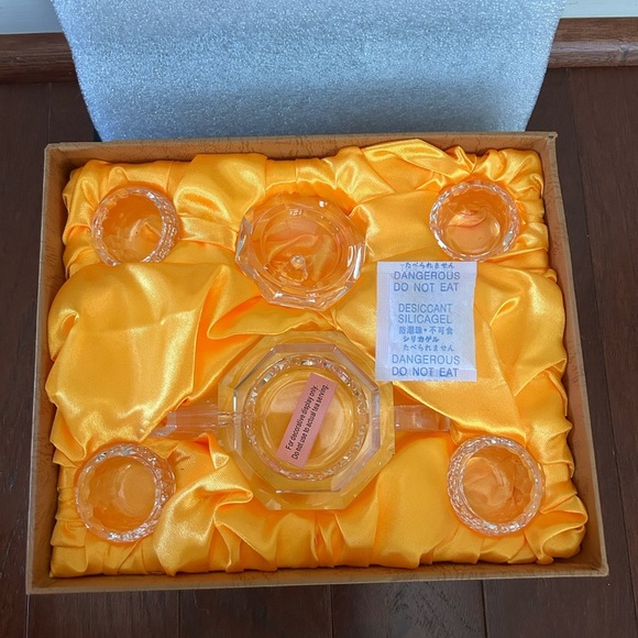 NEW Miniature Chinese Cut Glass Crystal 6 Piece Set Gift Box Decorative Display - Picture 6 of 11